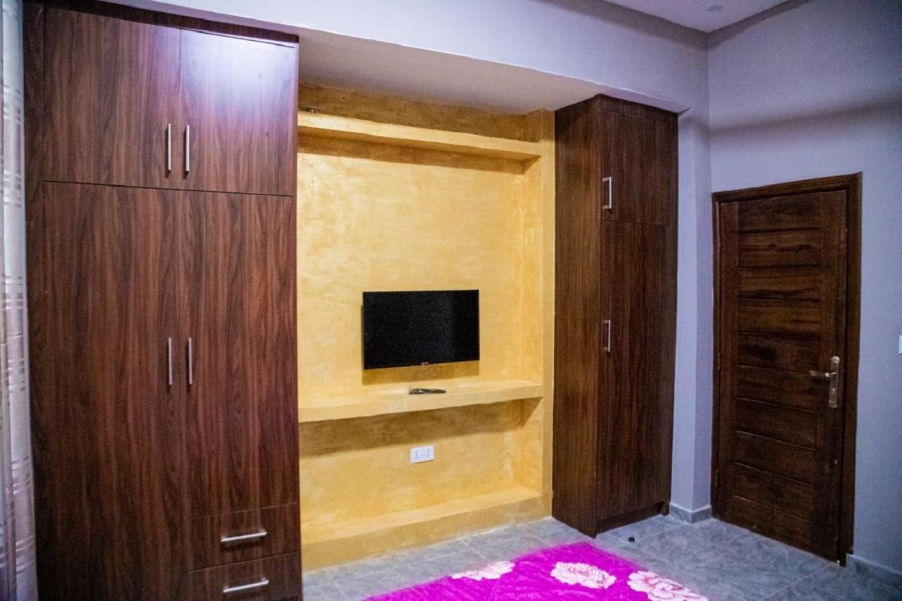 Bays Boutique Apartment 아크라 외부 사진