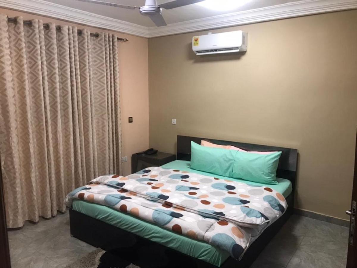 Bays Boutique Apartment 아크라 외부 사진