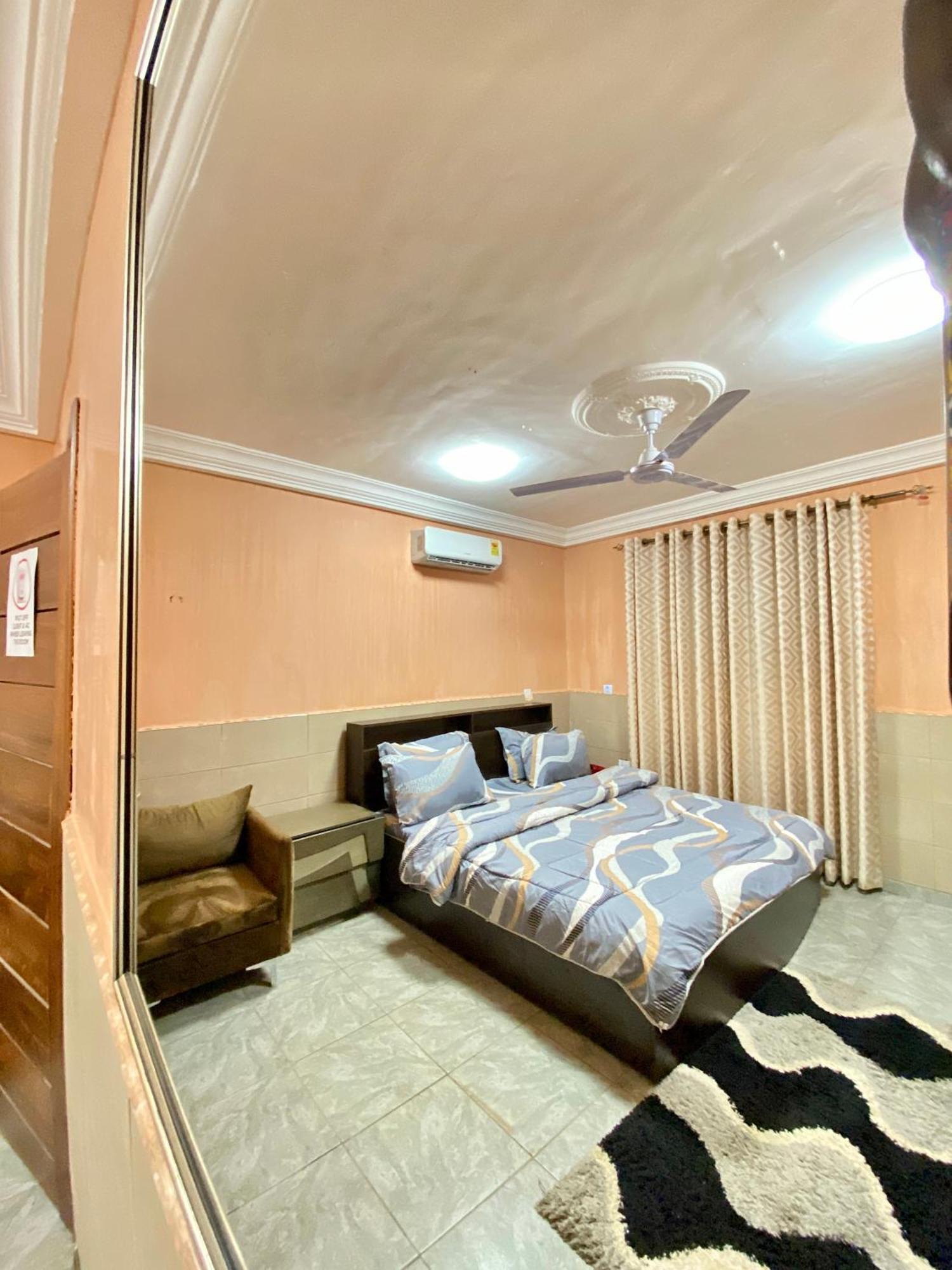 Bays Boutique Apartment 아크라 외부 사진