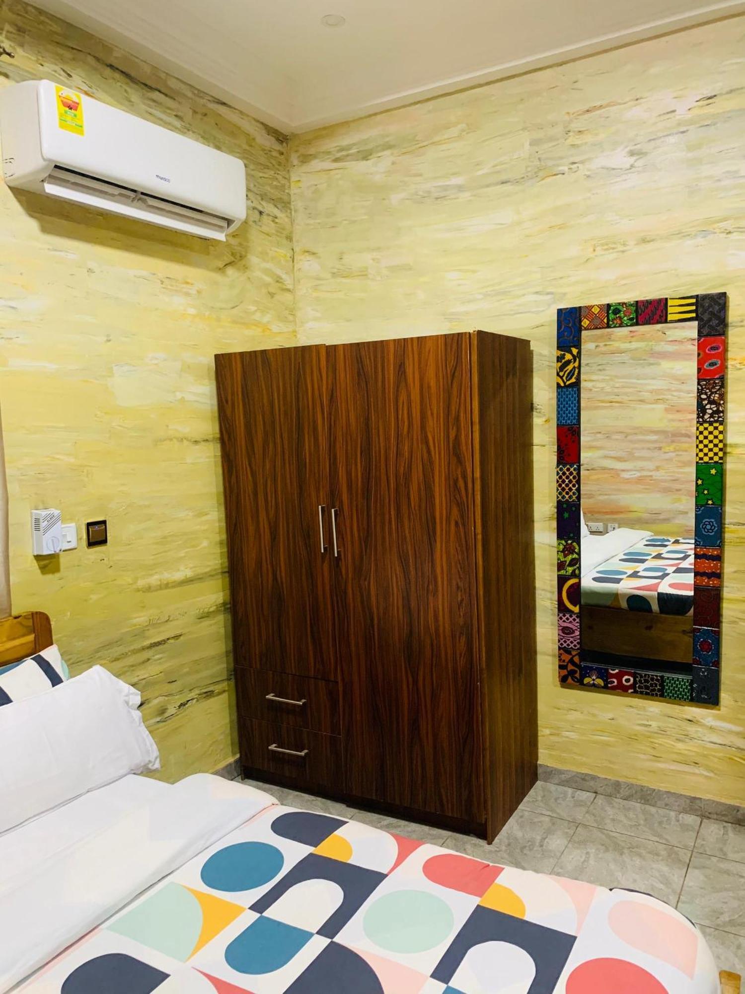 Bays Boutique Apartment 아크라 외부 사진