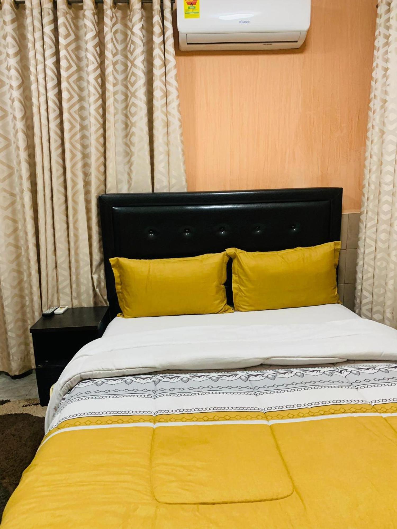 Bays Boutique Apartment 아크라 외부 사진